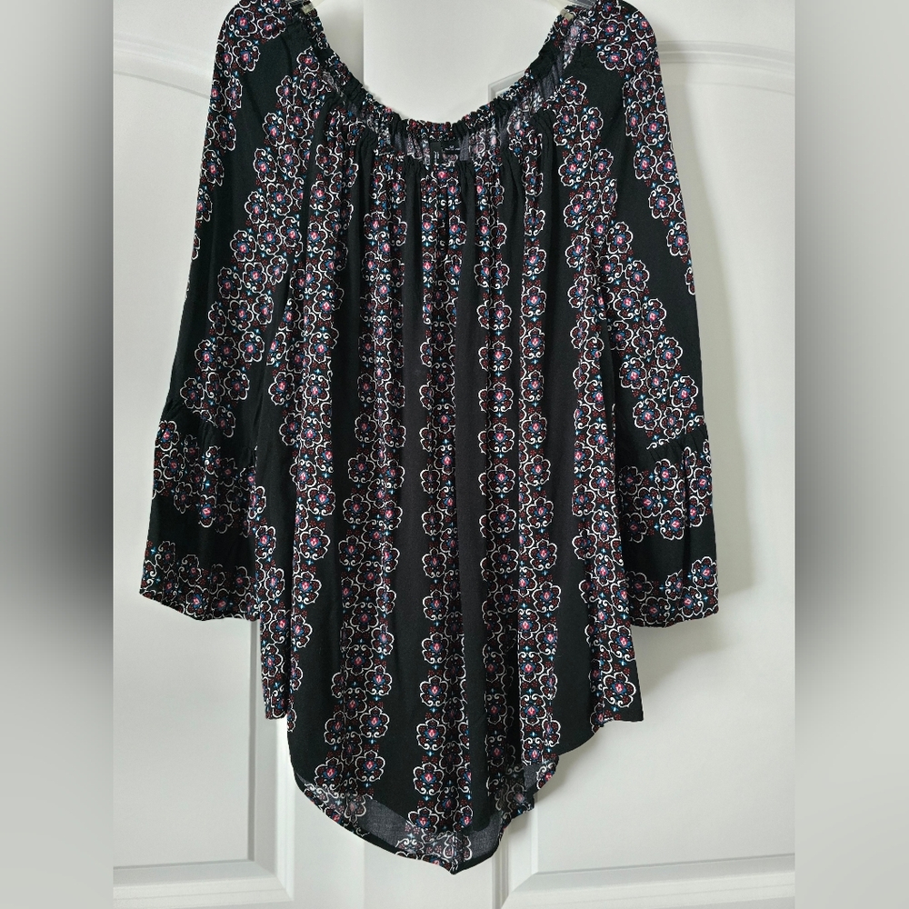 New Directions Curvy black print peasant top NWT Size 3X
